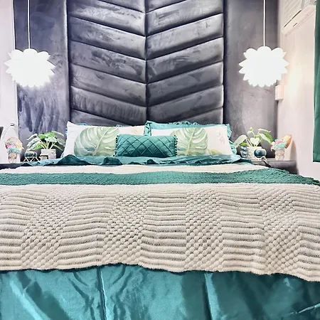 Queen Size Studio In Solinea, Cebu City-2