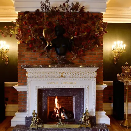 Sacred Mansion-2