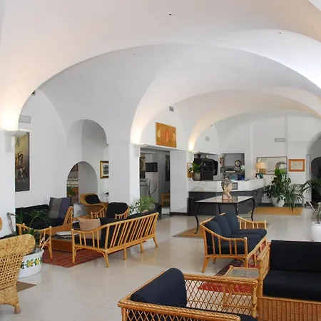 Grand Hotel Santa Domitilla-3