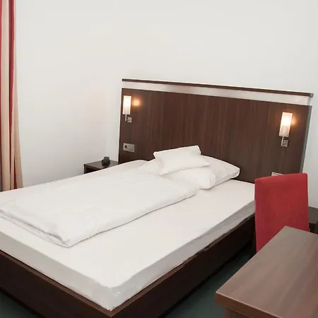 Hotel Am Römerwall-2