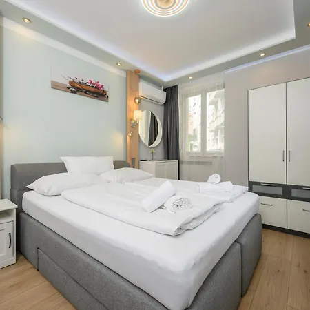 Palais Pálffy Apartments Vienna-3
