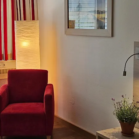 Heinrich Pesch Hotel-2