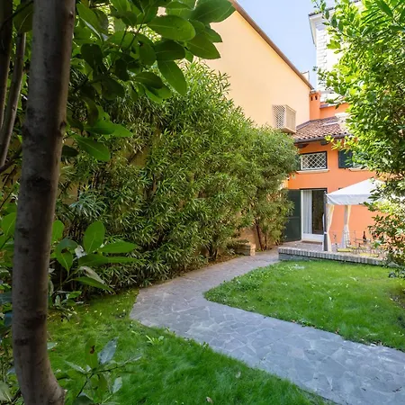 Bolognaroomscom - Isaia Garden Private Garden Spa Bath-3
