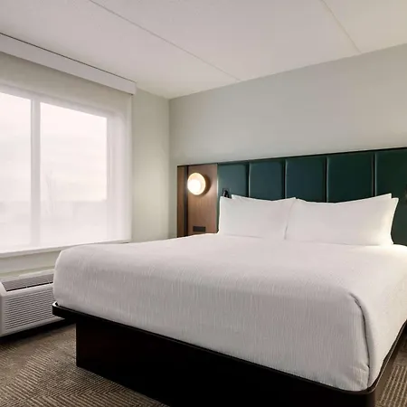 Wingate By Wyndham Green Bay-2
