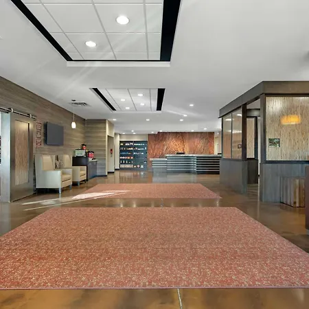 Best Western Plus Lakeview Hotel-3
