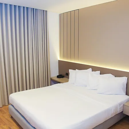 Spark Plaza Hotel-3