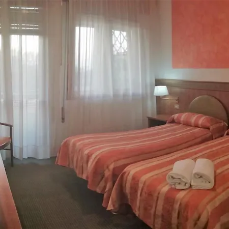 Hotel Kristall-2