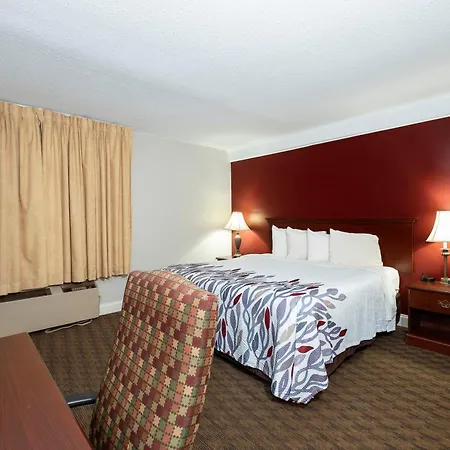 Red Roof Inn & Suites Hazleton-3