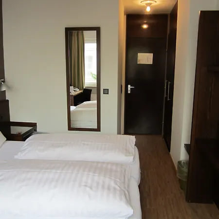 Westend Hotel-3