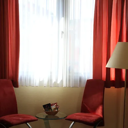 TOP Hotel Amberger-2