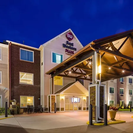 Best Western Plus Menomonie Inn & Suites-3