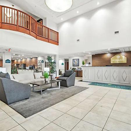 Wingate By Wyndham - Edmonton West-3