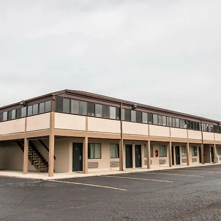 Econo Lodge Paw Paw-3