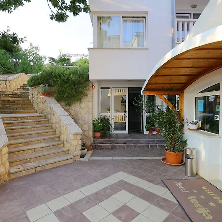 Hotel Lucija-3