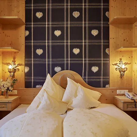 Alpenhotel Laurin-2