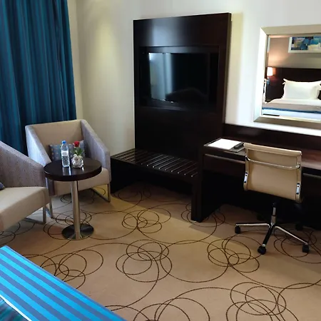 Ramada By Wyndham Dubai Barsha Heights-3