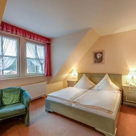 Hotel zur Burg-2