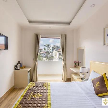 Golden Bee Hotel-3