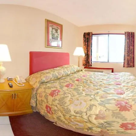 Rodeway Inn-2