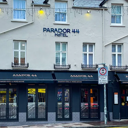 Parador 44-3