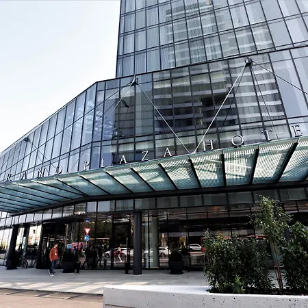 Grand Plaza Hotel & Congress Center-3