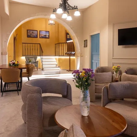 Captain'S House Hotel Suites & Apartments-3
