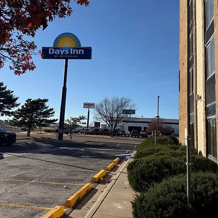 Days Inn By Wyndham Amarillo East-3