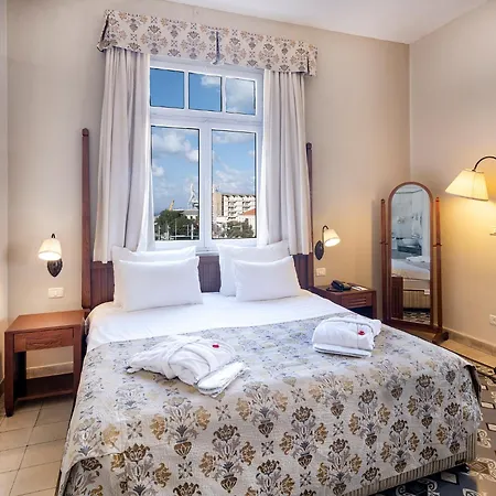 The Colony Hotel-2