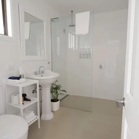 Debbie'S Place-2