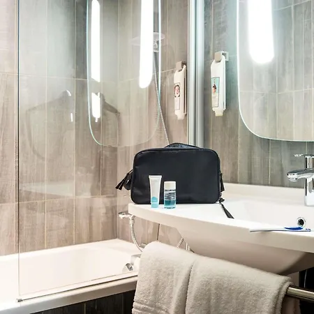 Hotel Ibis Lisboa Jose Malhoa-3