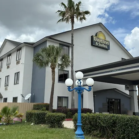 Days Inn & Suites By Wyndham Houston North/Aldine-3