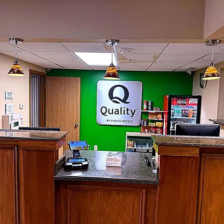 Quality Inn I-74 Batesville-3