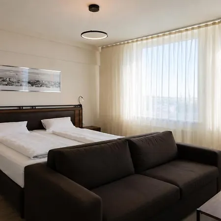 Motel Plus Schönefeld-2