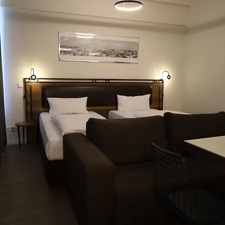 Motel Plus Schönefeld-3