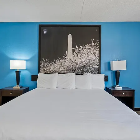 Woodland Inn And Suites Extended Stay-3