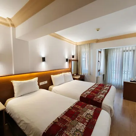 Grand Peninsula Hotel-2