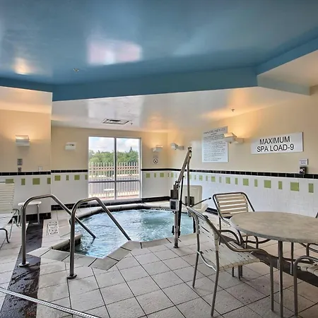 Fairfield Inn & Suites By Marriott Milwaukee Airport-3