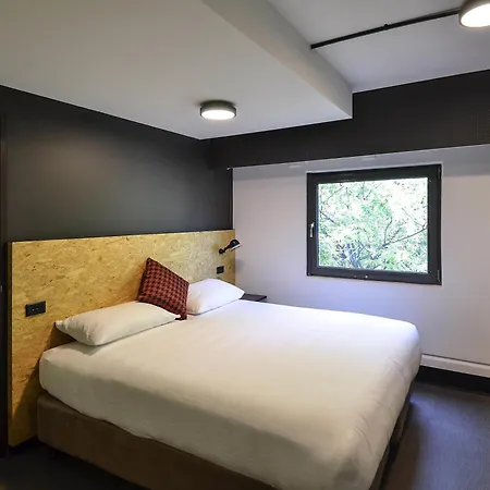 Ibis Budget Sydney East-2