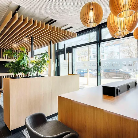 B&B Hotel Muenchen-Moosach-2