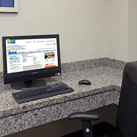 Holiday Inn Express & Suites Wharton By Ihg-3