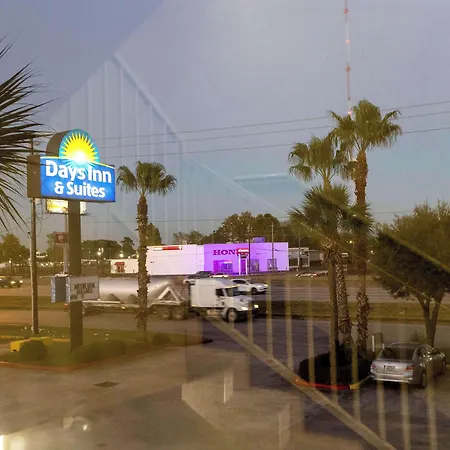 Days Inn & Suites By Wyndham Houston North/Aldine-3