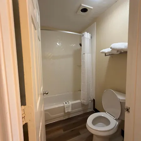 Baymont By Wyndham Willow Park-2