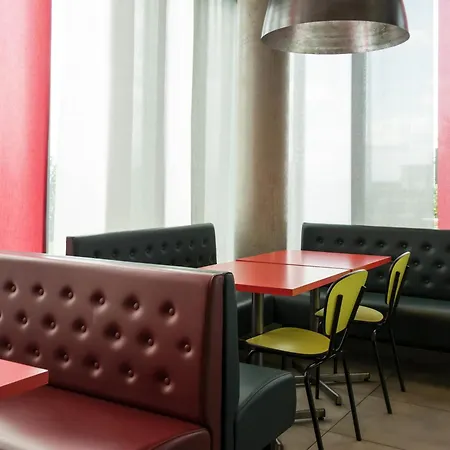 Ibis Budget Aeroport Lyon Saint Exupery-3