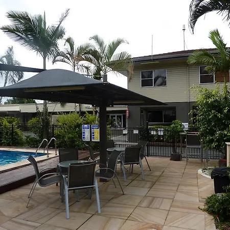 Country Plaza Motor Inn-3