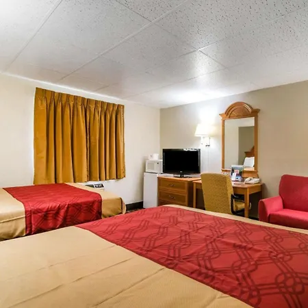 Econo Lodge New Paltz-3
