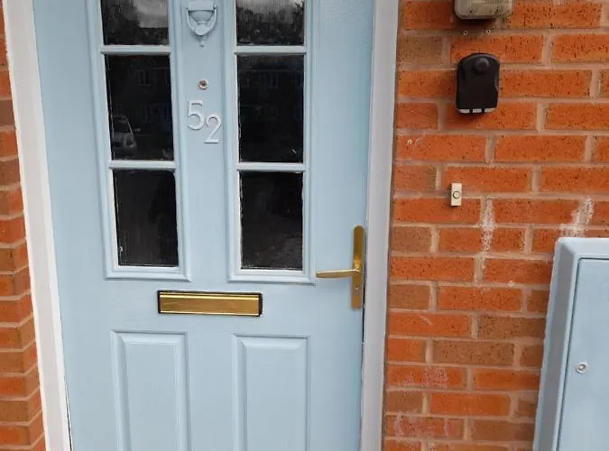 Glorious Bnb Longbridge