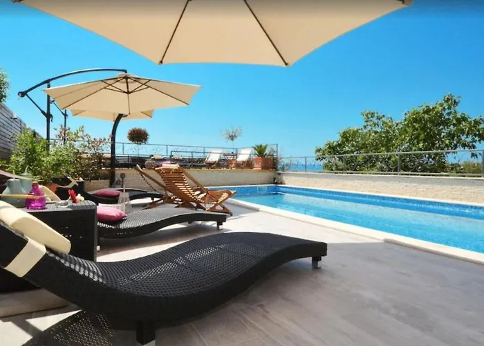 Apartments Villa Golden View
