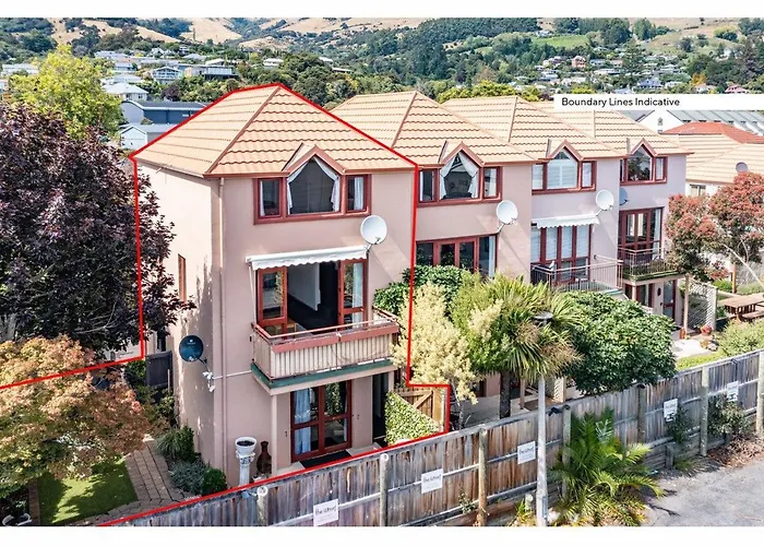 Les Troupes Apartments Akaroa