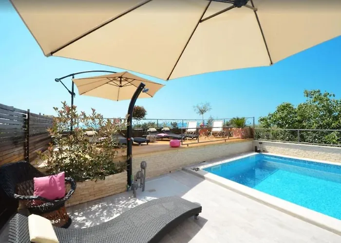 Apartments Villa Golden View