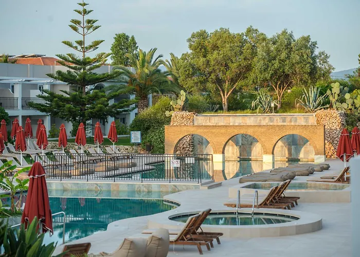 Bitzaro Grande Hotel&Suites Kalamákion